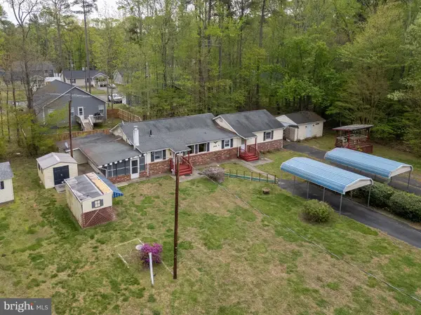 314 Lake Dr, COLONIAL BEACH, VA 22443