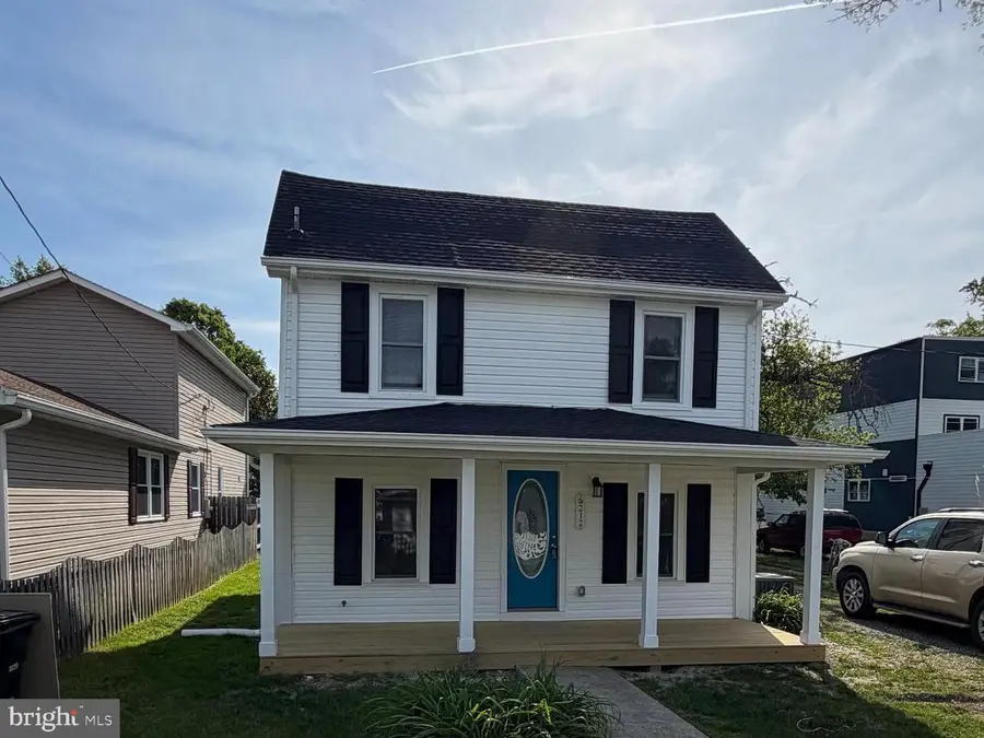 212 Bancroft Ave, Colonial Beach, VA 22443 - #2