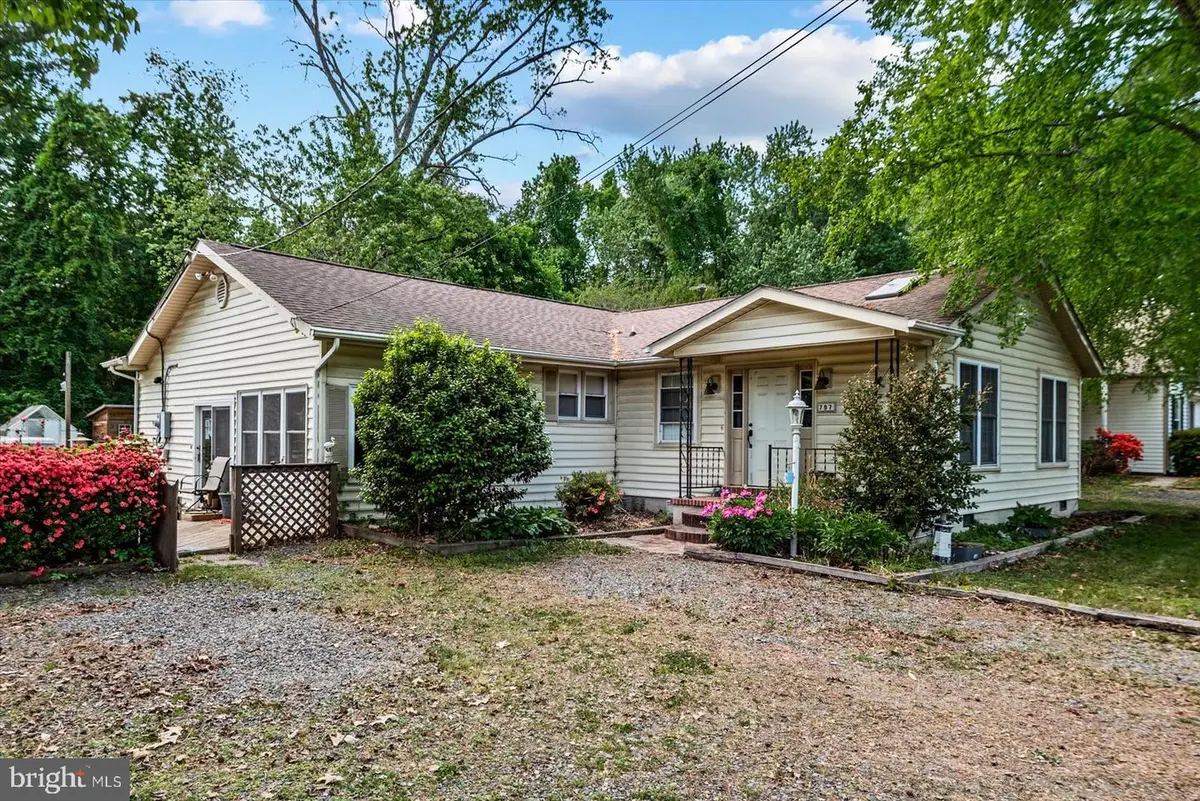 797 Forest Grove Rd, Colonial Beach, VA 22443 - #1