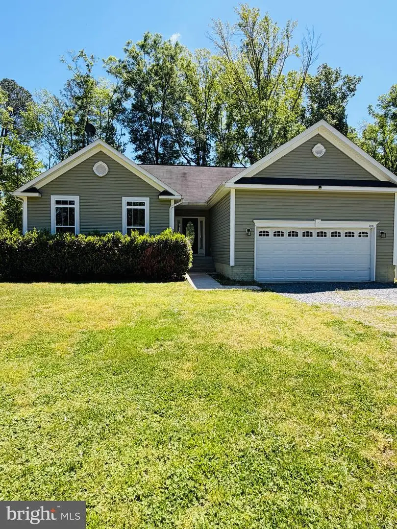 188 Nicholson Dr, Colonial Beach, VA 22443 - #1