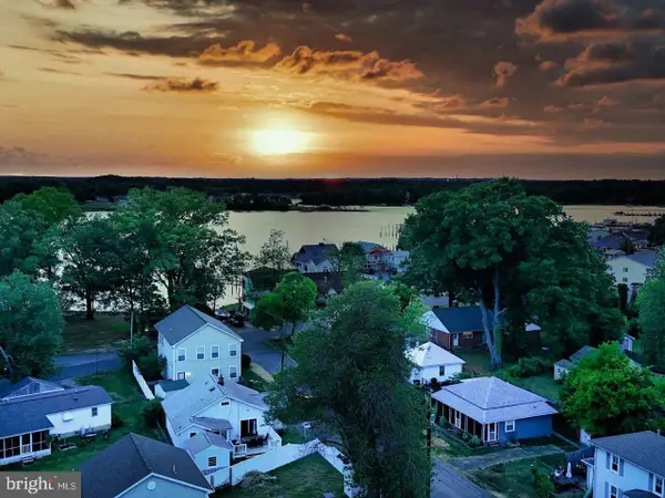 312 Vernon St, COLONIAL BEACH, VA 22443