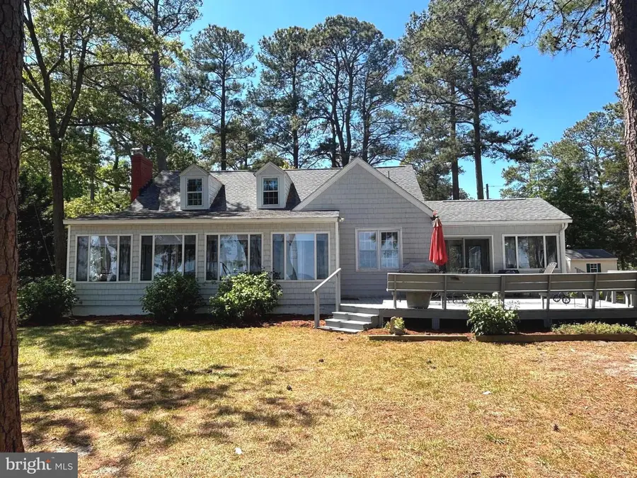 924 Blackbeard Pond Rd, Hague, VA 22469 - #3