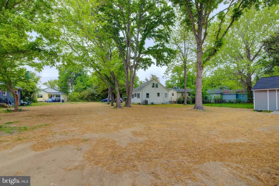 514 Franklin St, Colonial Beach, VA 22443 - #3