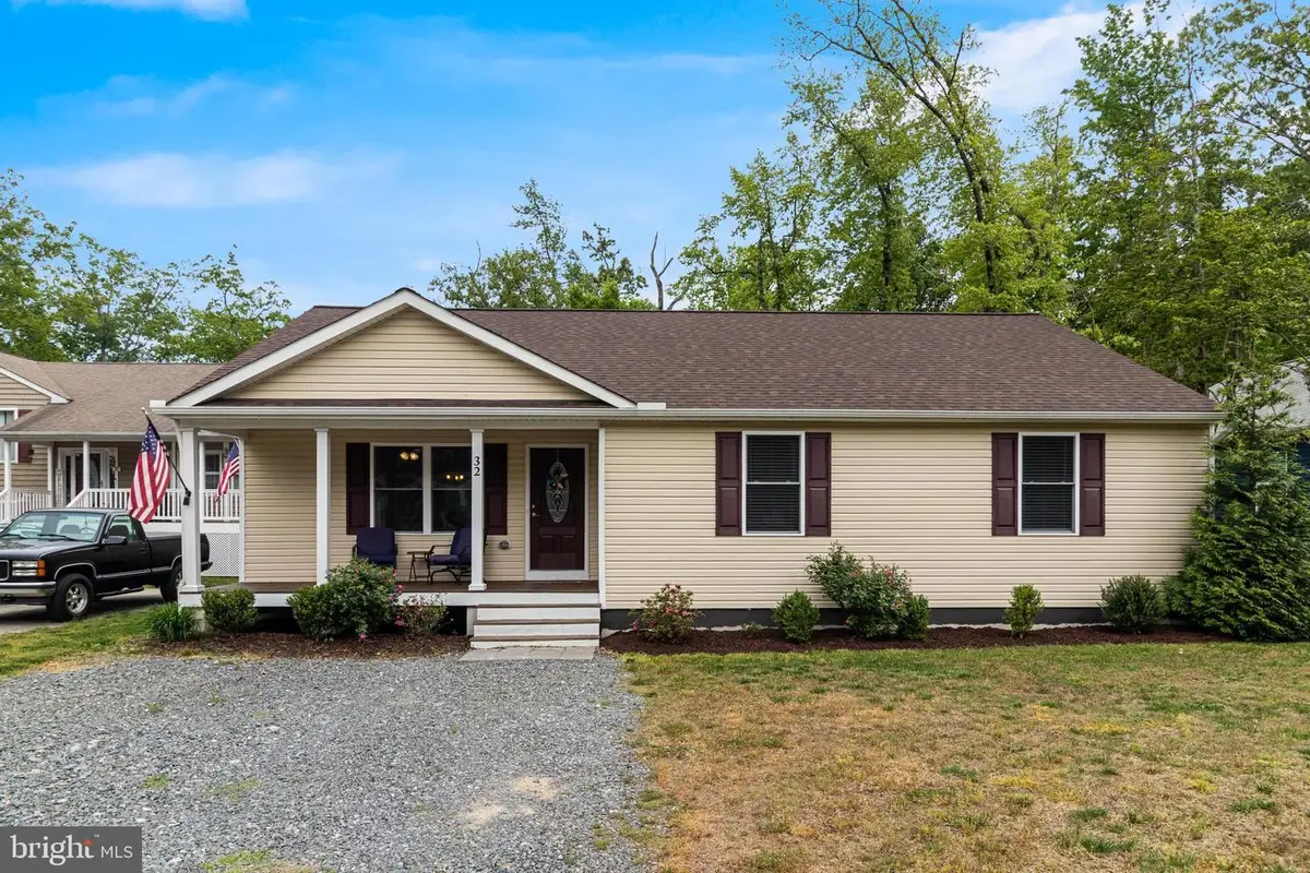 32 Placid Rd, Colonial Beach, VA 22443 - #1