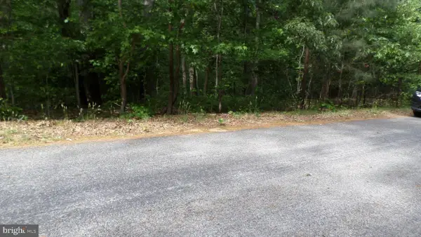 Kings Ct, MONTROSS, VA 22520