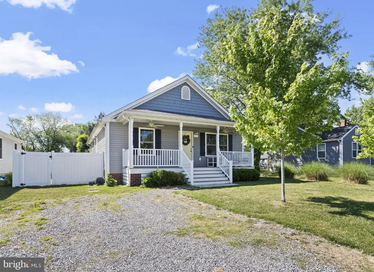 320 2nd St, Colonial Beach, VA 22443 - #1