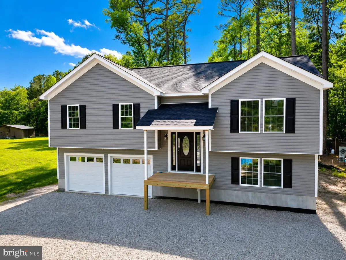 275 Greenway Dr, Colonial Beach, VA 22443 - #1