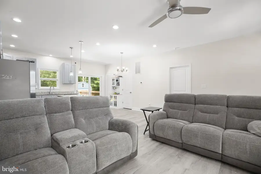 1129 Albrough Blvd, Colonial Beach, VA 22443 - #3