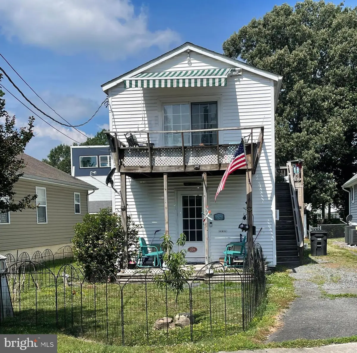 219 Lossing Ave, Colonial Beach, VA 22443 - #1