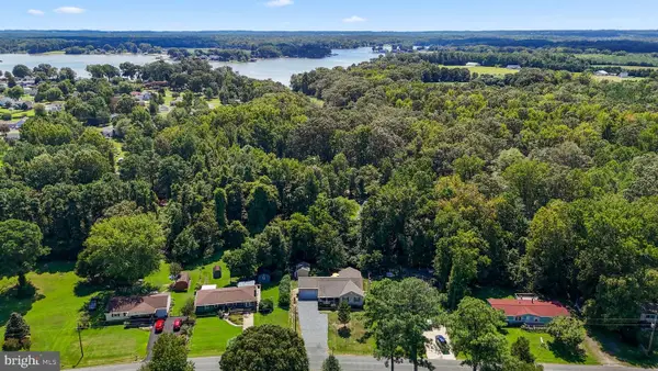 305 Cedar Lane, COLONIAL BEACH, VA 22443