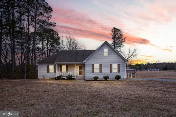 84 Cove Lane, MONTROSS, VA 22520