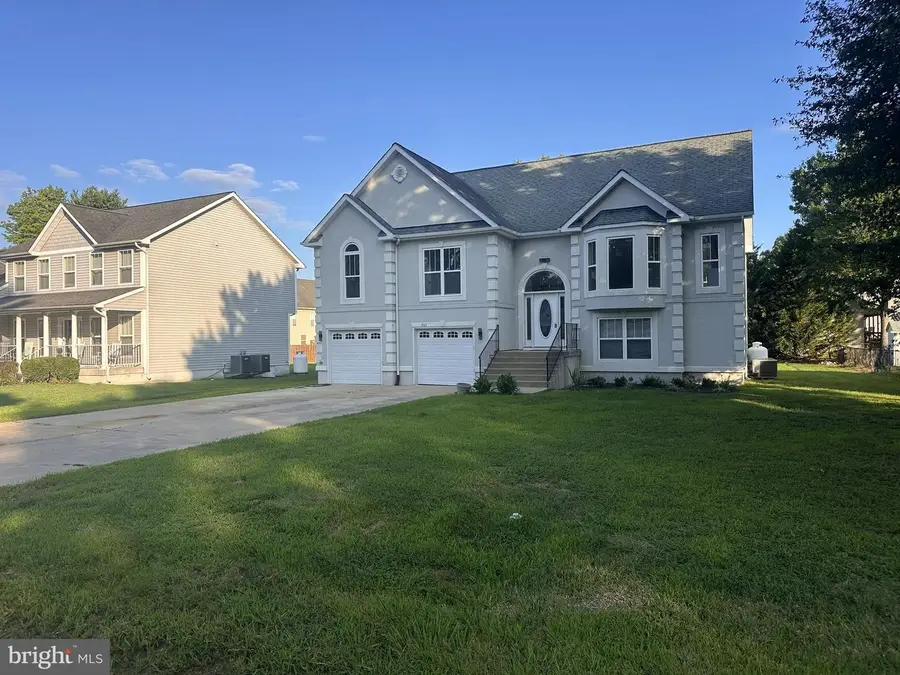 203 Forest Ave, Colonial Beach, VA 22443 - #3