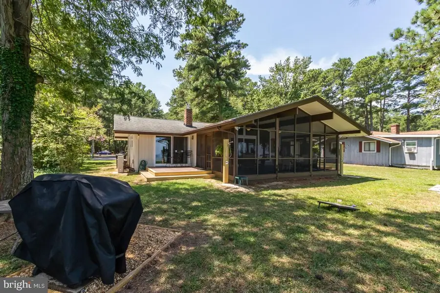 781 N Glebe Rd, Montross, VA 22520 - #3
