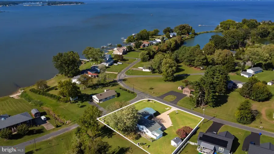 155 Pearson Dr, Colonial Beach, VA 22443 - #2