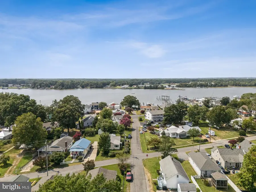 301 Bancroft Ave, Colonial Beach, VA 22443 - #3