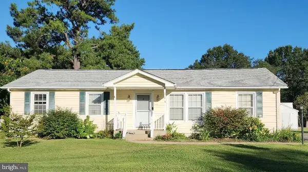 305 Mimosa Ave, COLONIAL BEACH, VA 22443