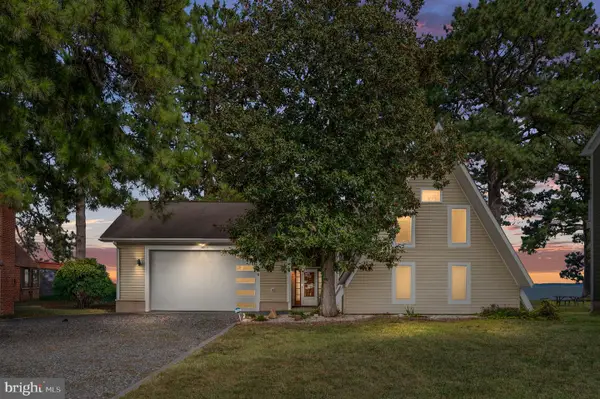 62 Shore Dr, COLONIAL BEACH, VA 22443