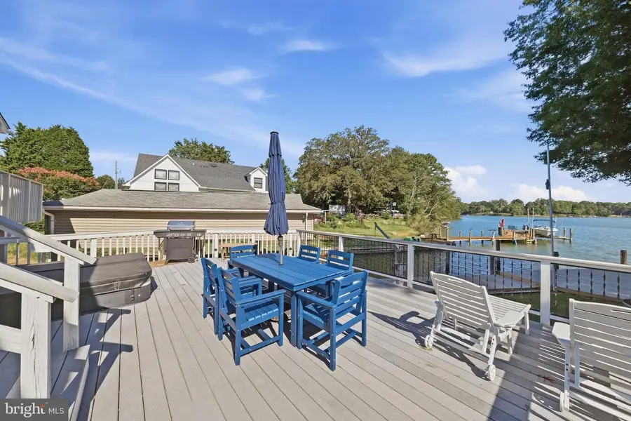 1510 S Glebe Rd, Montross, VA 22520 - #2