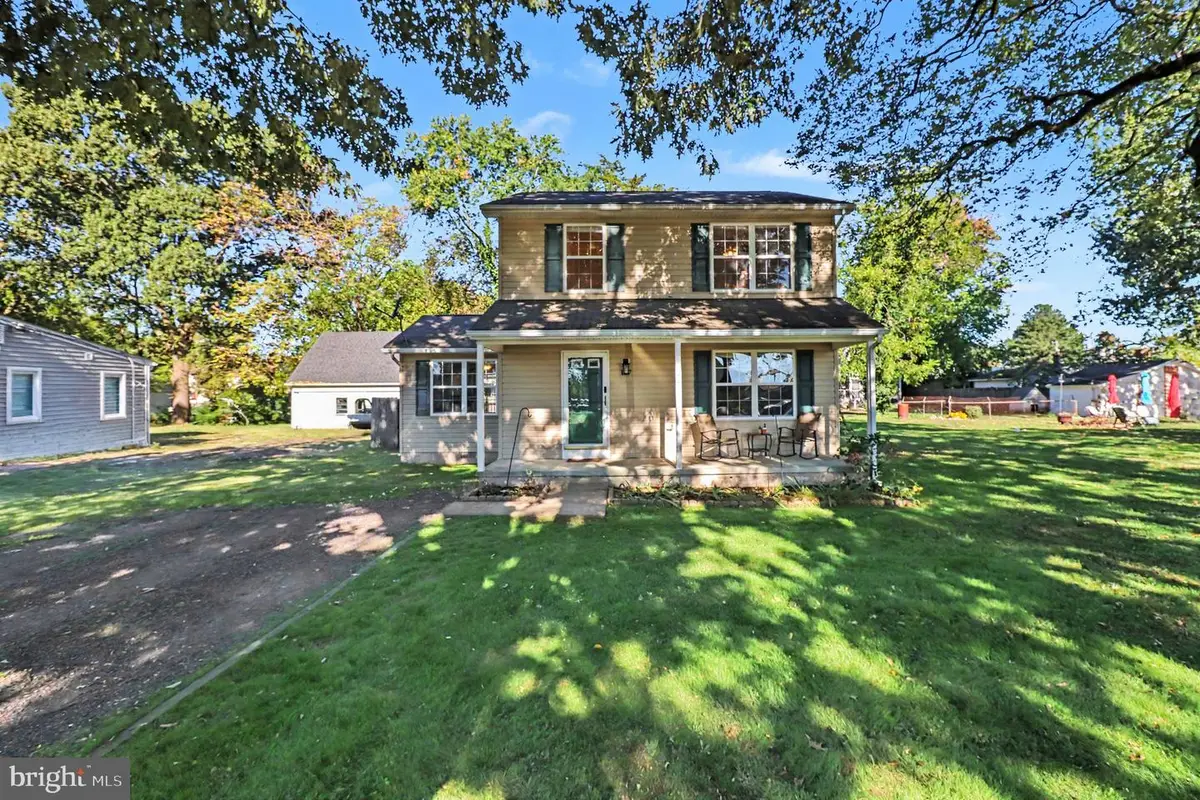 117 2nd St, Colonial Beach, VA 22443 - #1