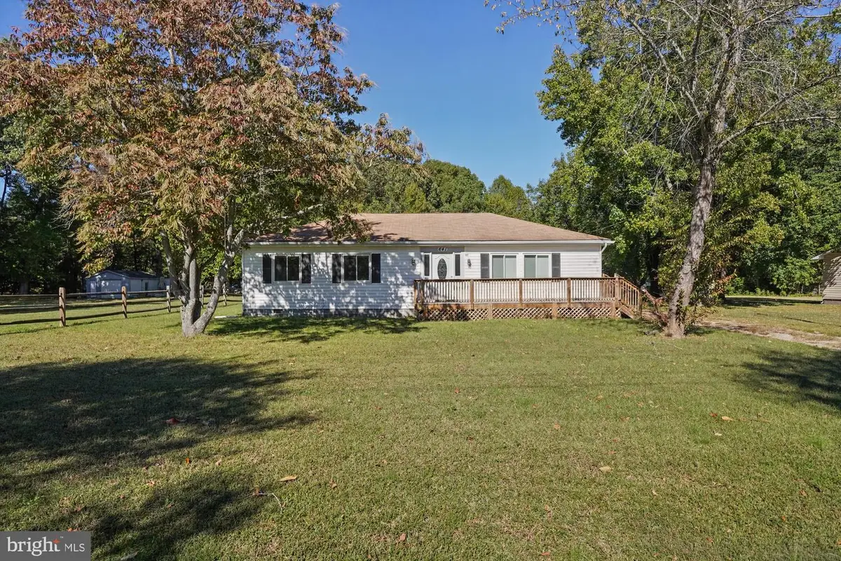 641 Holly Vista Dr, Colonial Beach, VA 22443 - #1