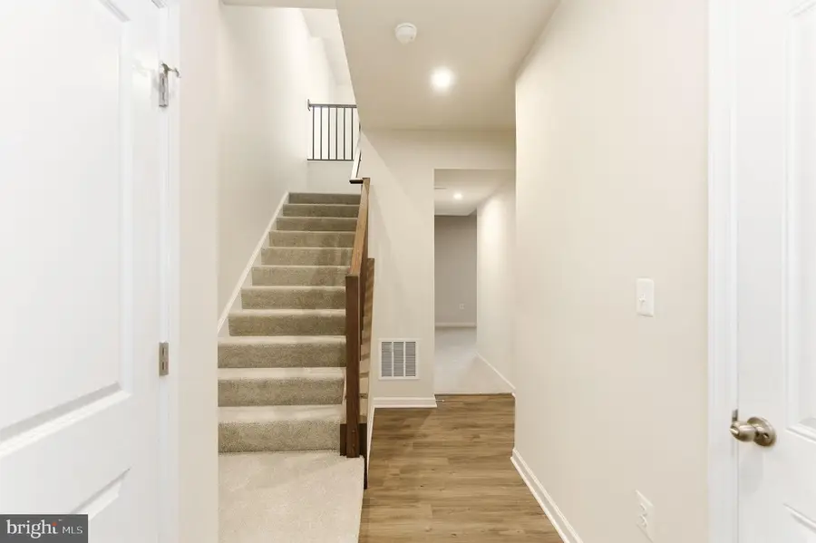 206 Monteith Dr, Winchester, VA 22601 - Image #3