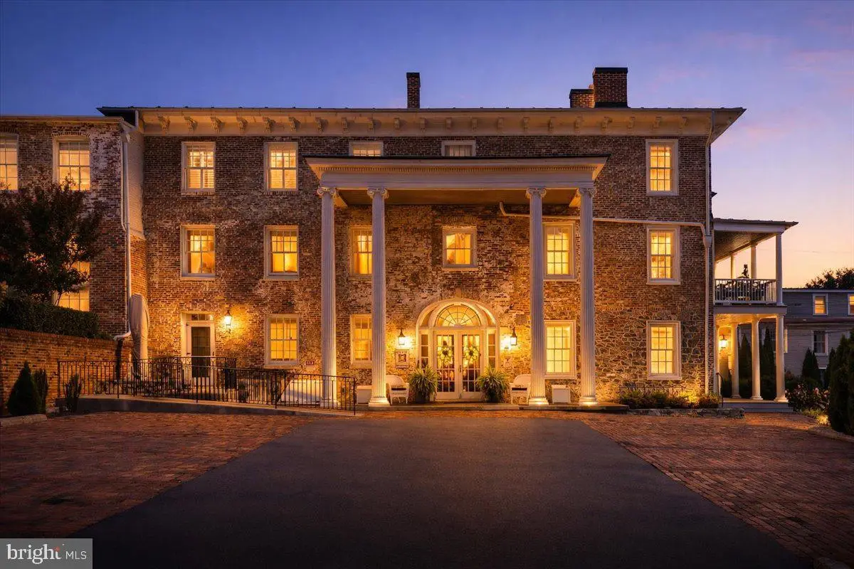 411-302 N Loudoun St, Winchester, VA 22601 - #1