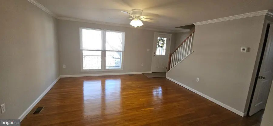 232 Myrtle Ave, Winchester, VA 22601 - #3