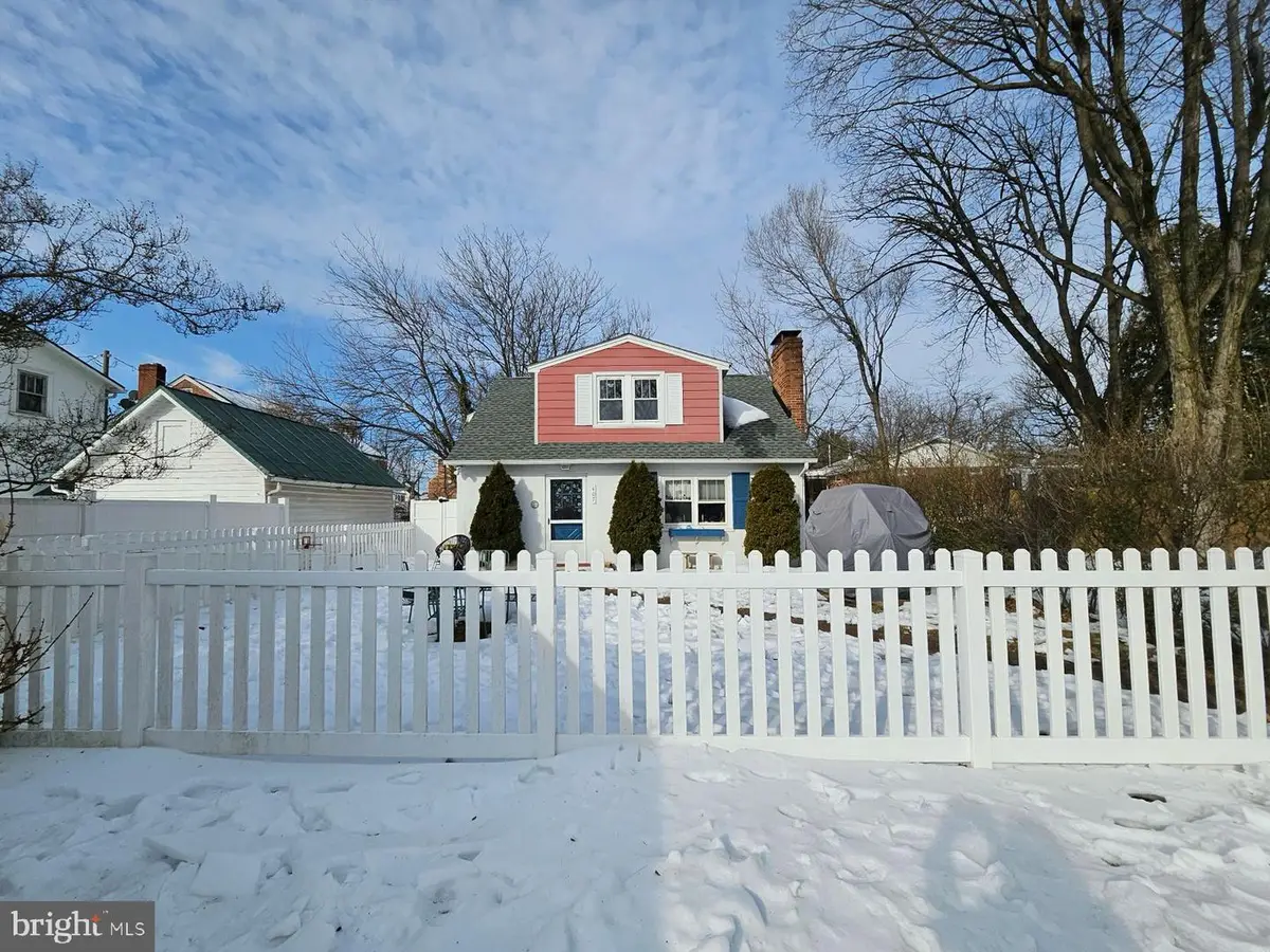 407 Van Fossen St, Winchester, VA 22601 - Image #1