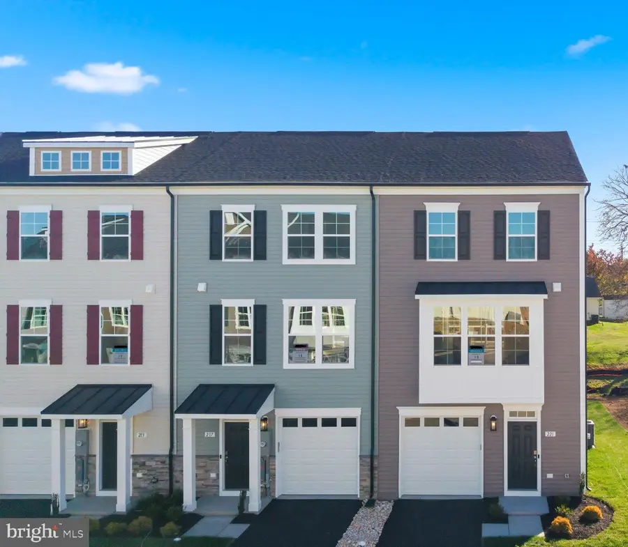 221 Monteith Dr, Winchester, VA 22601 - #2
