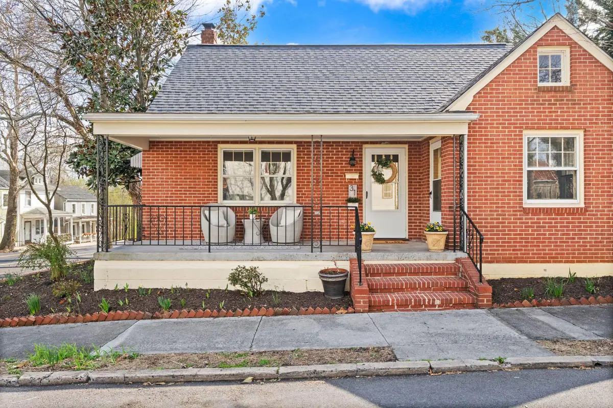 31 E Germain St, Winchester, VA 22601 - #1