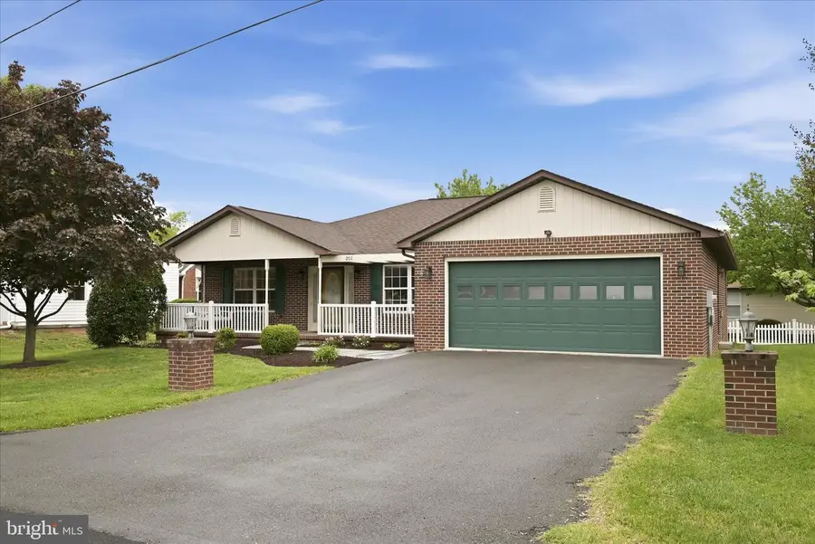 202 Russelcroft Rd, Winchester, VA 22601 - #3