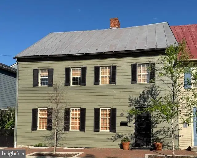 422 S Loudoun St, Winchester, VA 22601 - #1