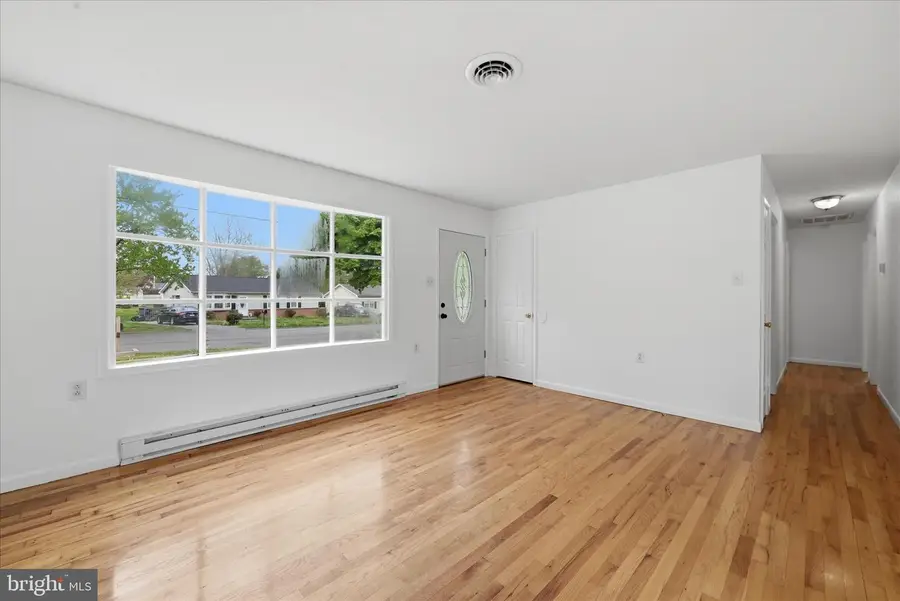 608 Dunlap St, Winchester, VA 22601 - #3