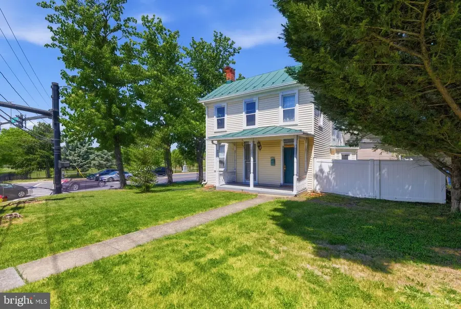 802 E Cork St, Winchester, VA 22601 - #2