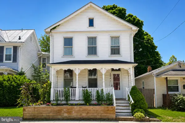 307-1/2 E Piccadilly St, WINCHESTER, VA 22601