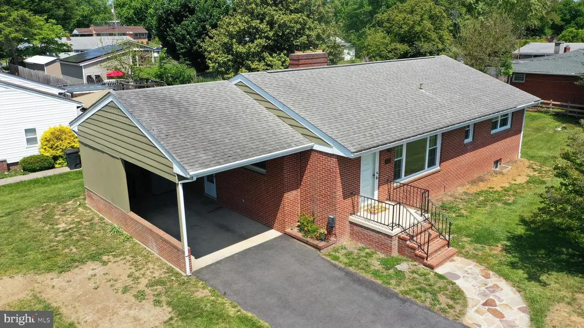 437 Beechcroft Rd, Winchester, VA 22601 - #1
