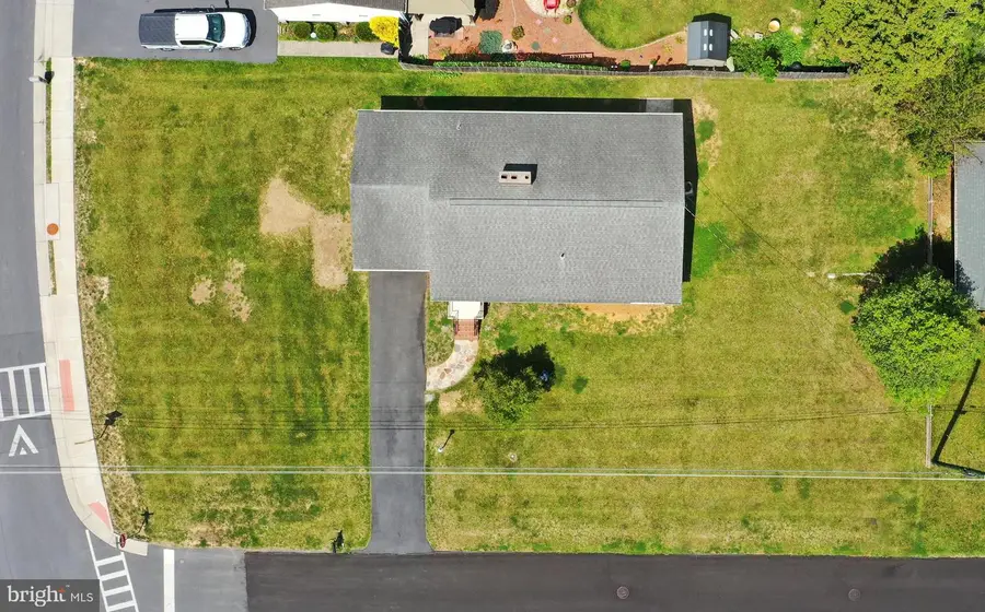 437 Beechcroft Rd, Winchester, VA 22601 - #2