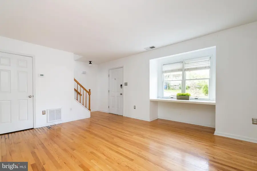 103 E Germain St, Winchester, VA 22601 - #2
