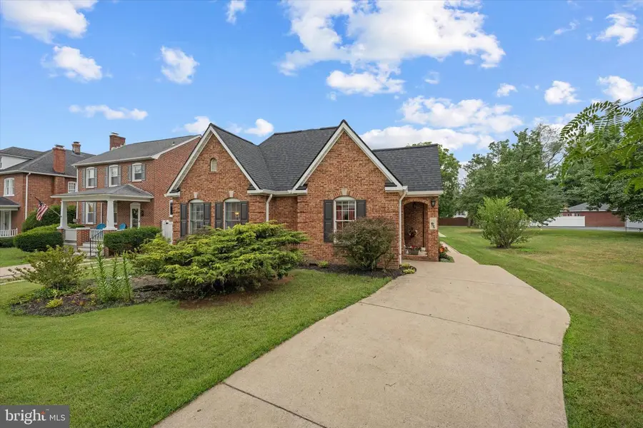 687 Woodland Ave, Winchester, VA 22601 - #3