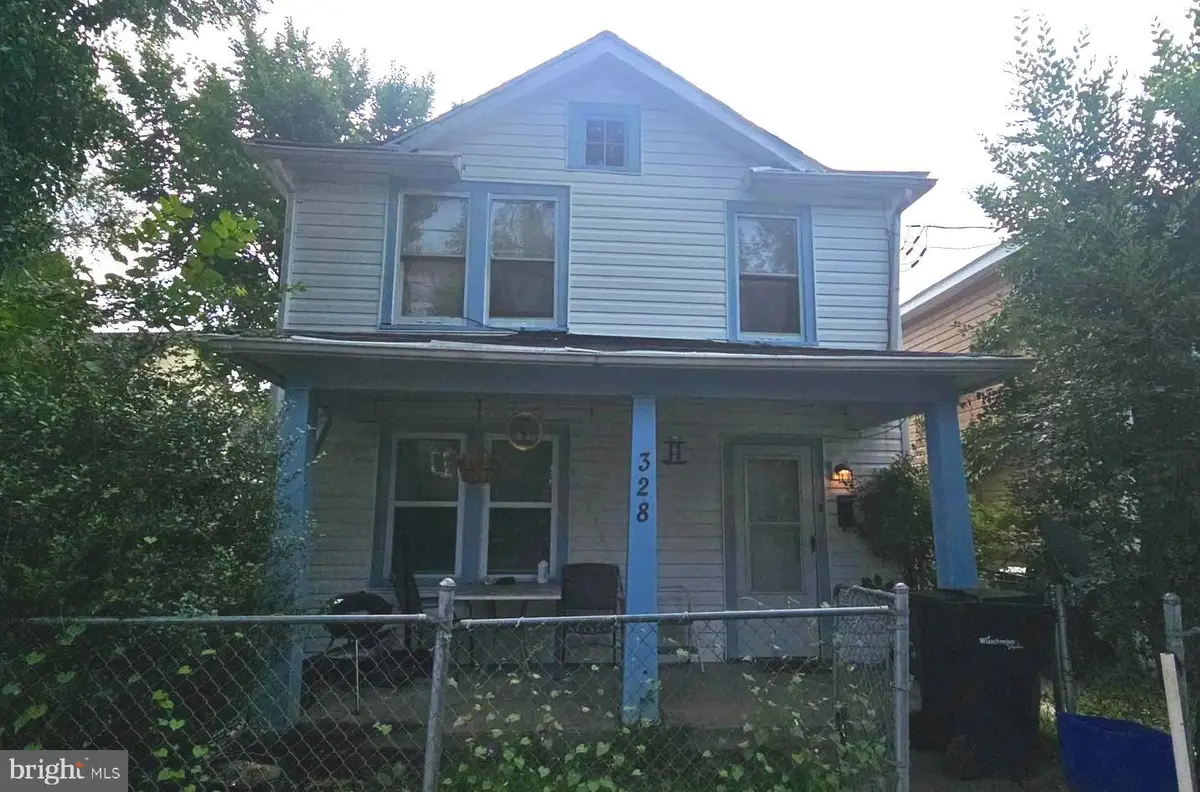 328 Smithfield Ave, Winchester, VA 22601 - #1