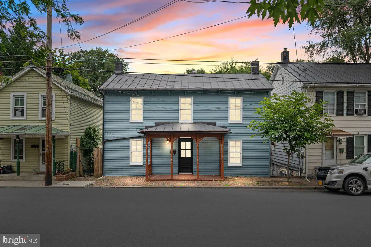 21 E Germain St, Winchester, VA 22601 - #1