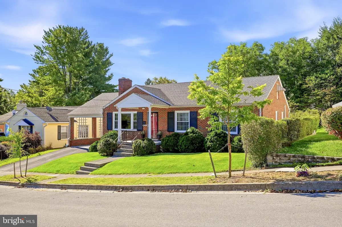 411 Mosby St, Winchester, VA 22601 - #1