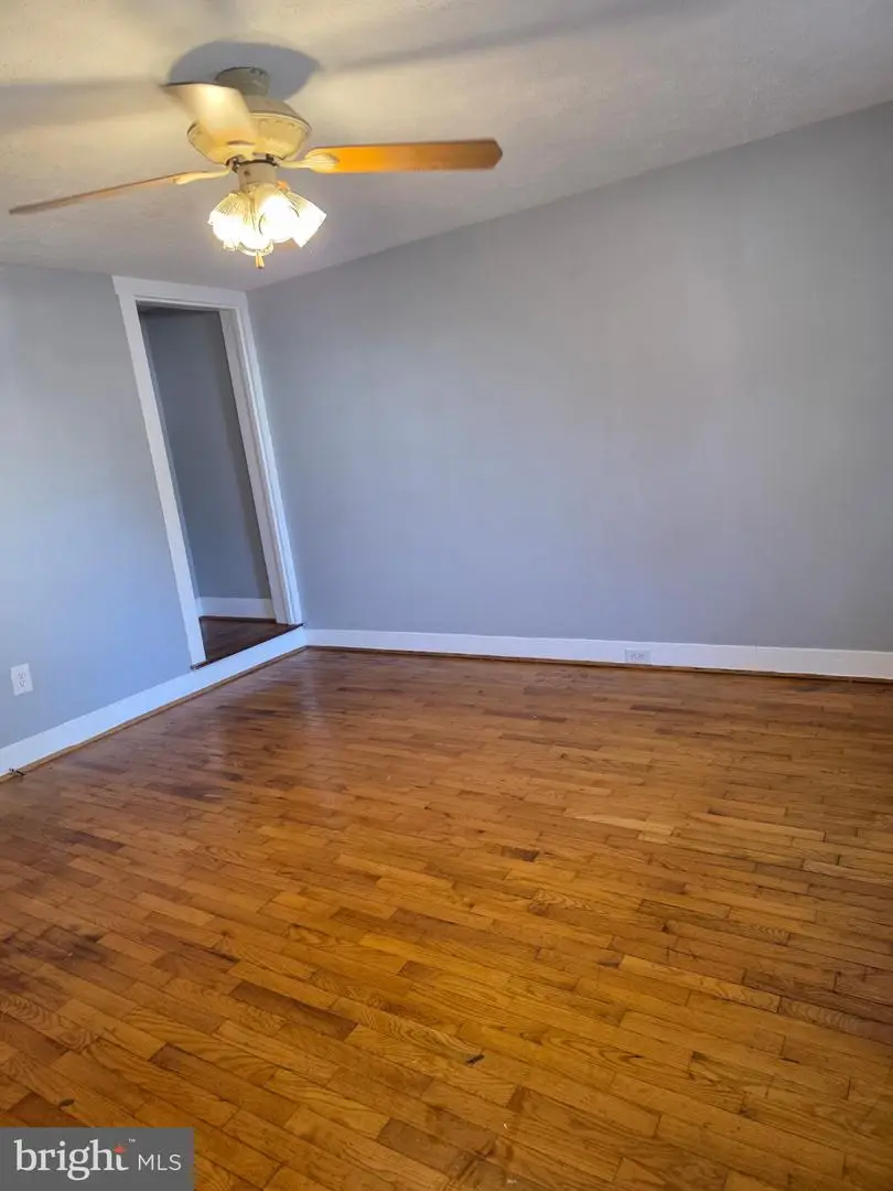 15 W Germain St, Winchester, VA 22601 - #2