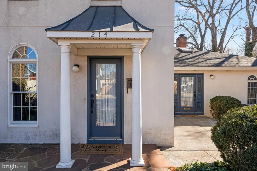 214 S Royal Ave, Front Royal, VA 22630 - Image #2