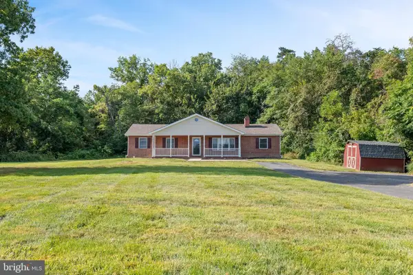 6075 Strasburg Rd, STRASBURG, VA 22657