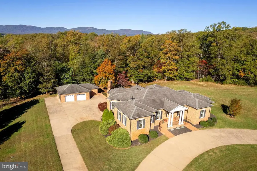 177 Hatcher Dr, Front Royal, VA 22630 - Image #2