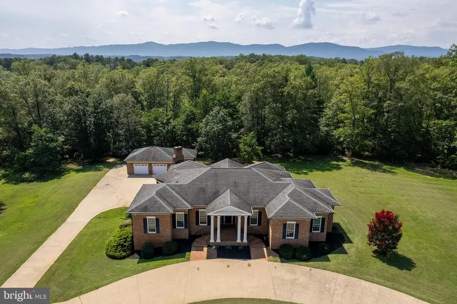 177 Hatcher Dr, Front Royal, VA 22630 - Image #3