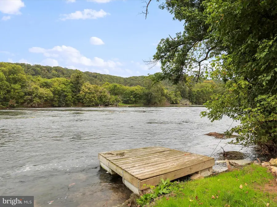 378 Panhandle Rd, Bentonville, VA 22610 - Image #3