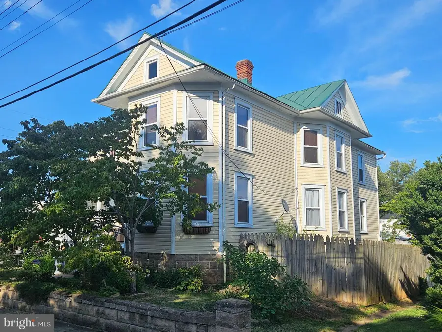 20 Blue Ridge Ave, Front Royal, VA 22630 - Image #3