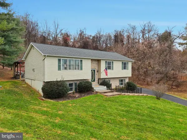 1073 Mountain Heights Rd, FRONT ROYAL, VA 22630